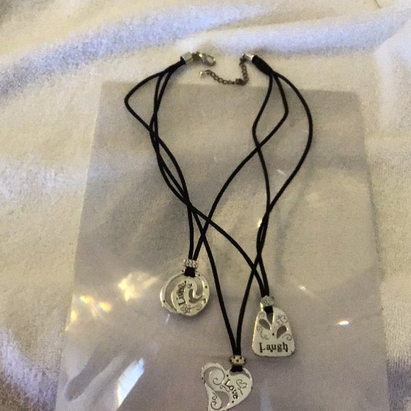 Never worn beautiful blk corded necklace w/cascading hears of Live, Laugh, Love. - Picture 4 of 8